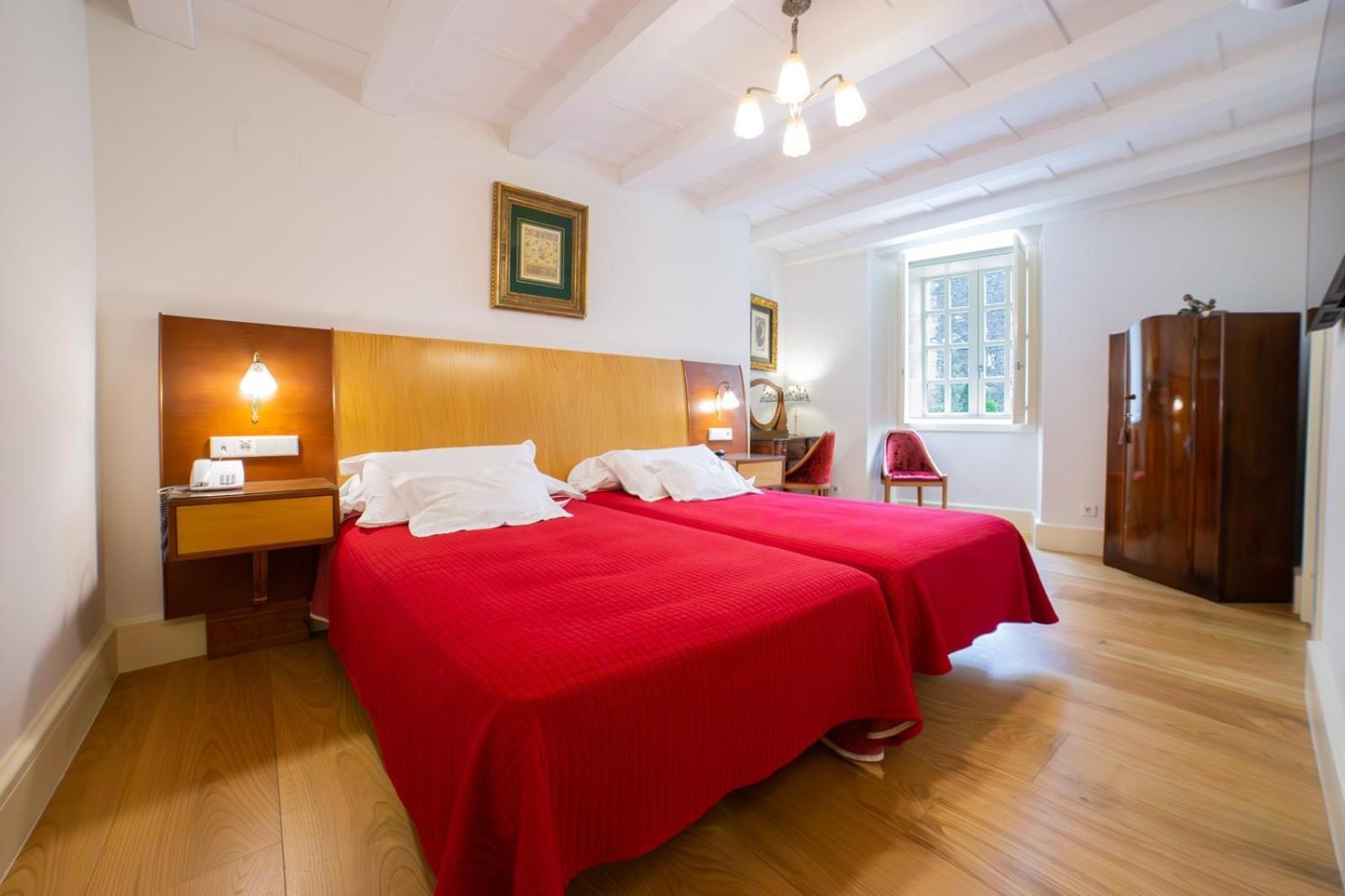 Hotel Monumento Pazo de Orbán Lugo Quarto foto