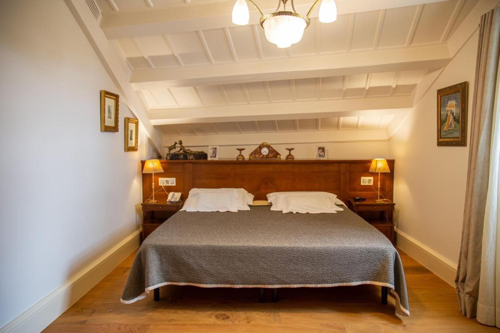 Hotel Monumento Pazo de Orbán Lugo Quarto foto
