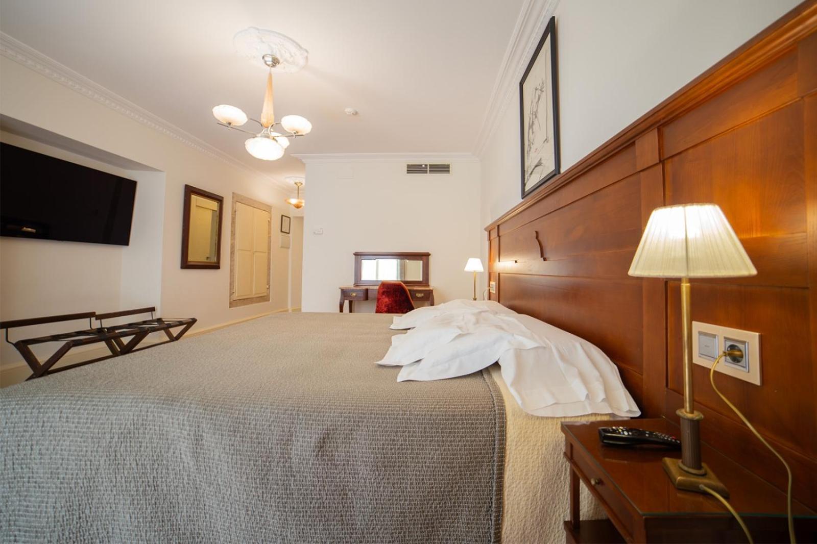 Hotel Monumento Pazo de Orbán Lugo Quarto foto